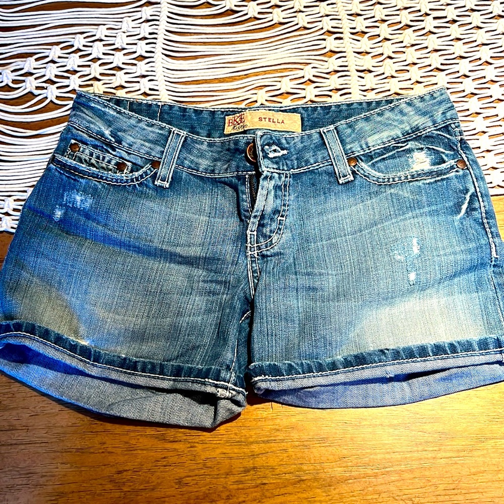 Buckle BKE Stella denim shorts